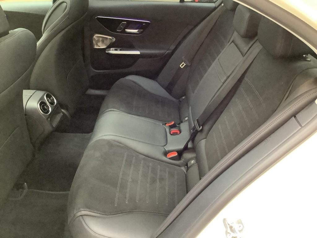 Mercedes-Benz C 300 2024