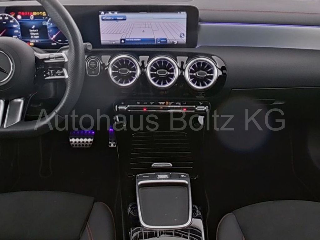 Mercedes-Benz CLA 200 2024