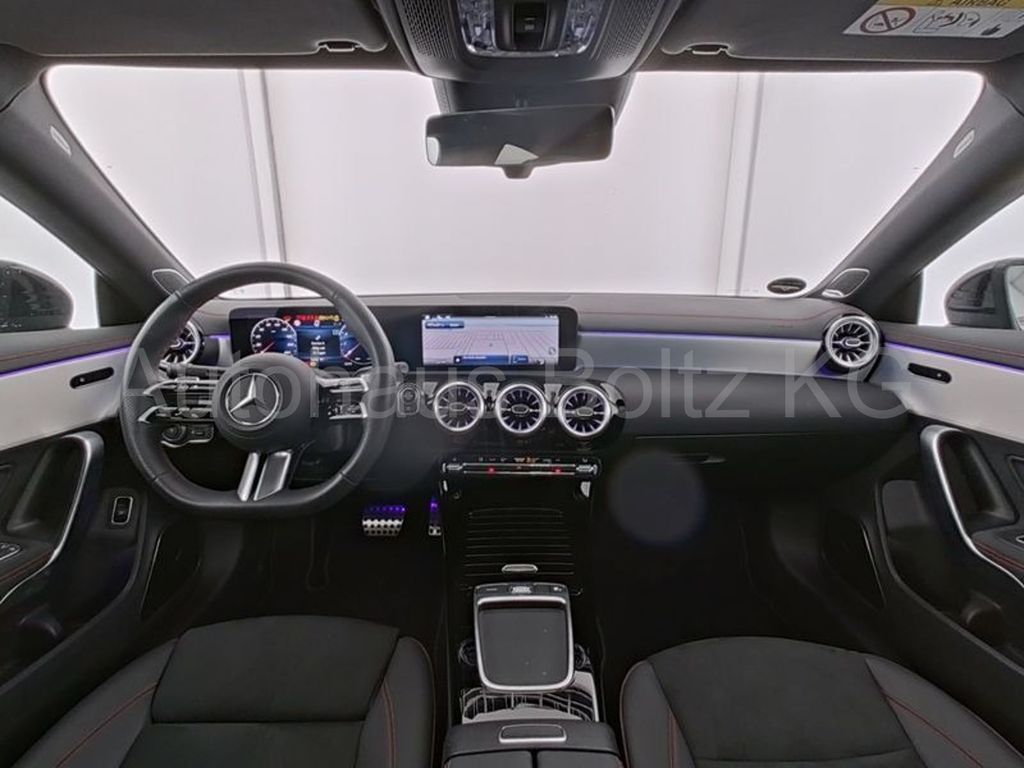 Mercedes-Benz CLA 200 2024