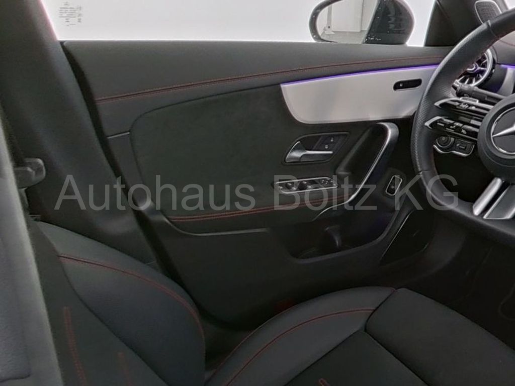 Mercedes-Benz CLA 200 2024