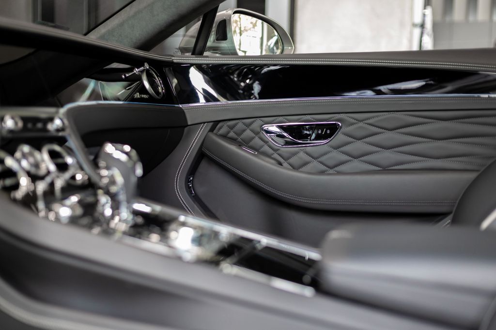 Bentley Continental GT 2024