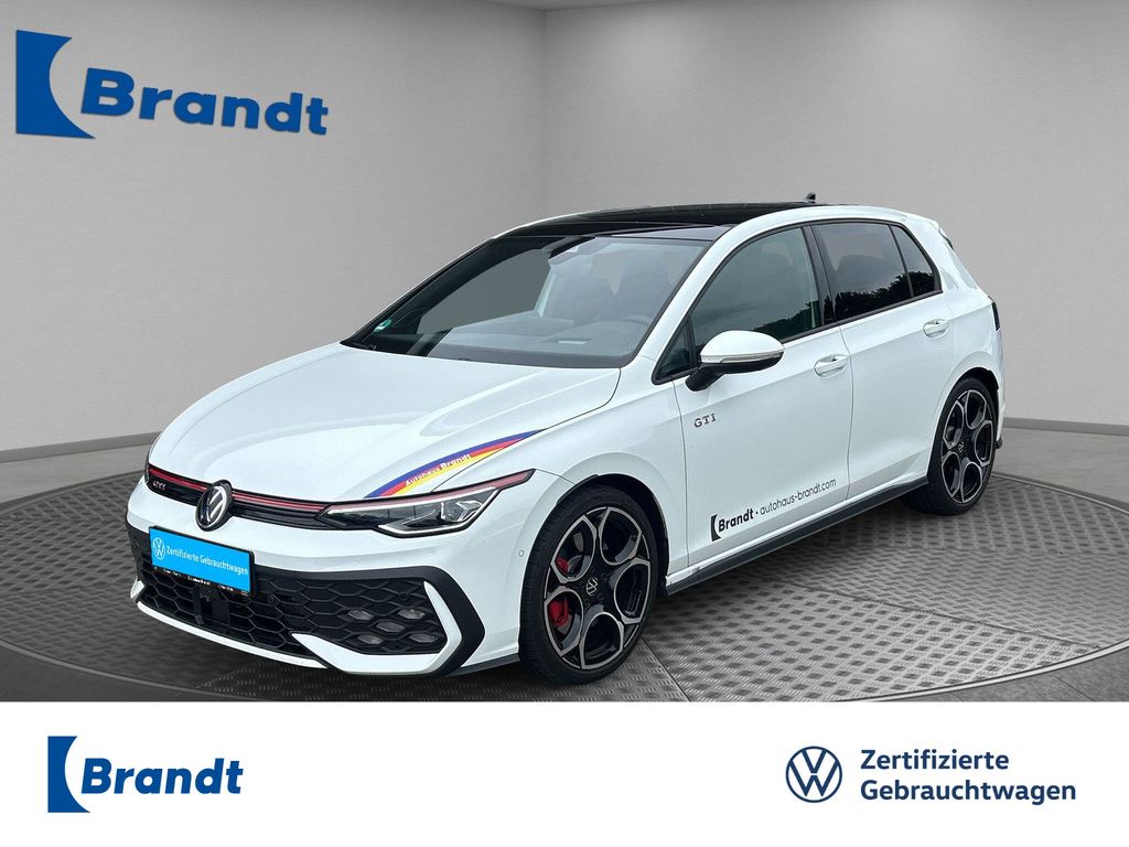 Volkswagen Golf 2025