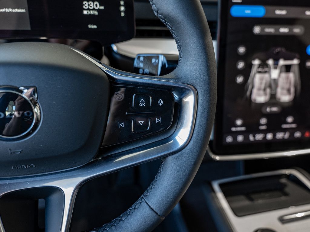 Volvo EX90
