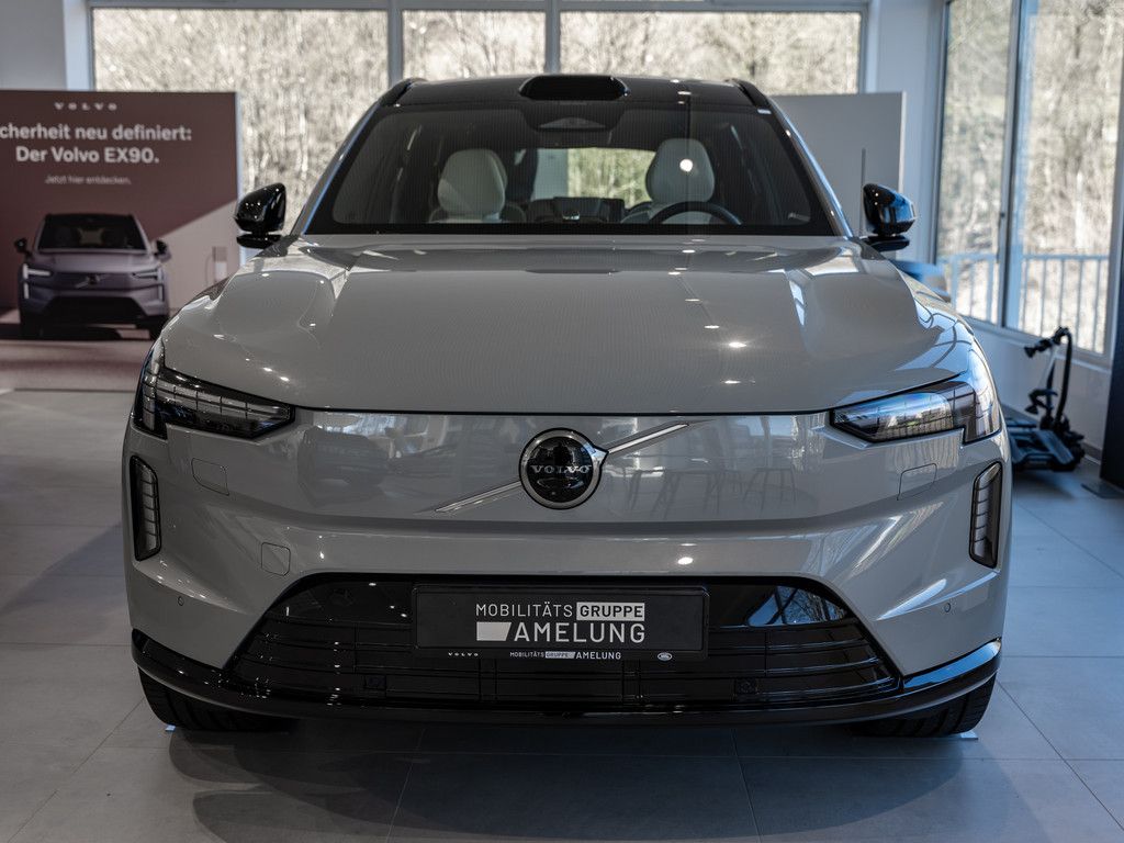 Volvo EX90