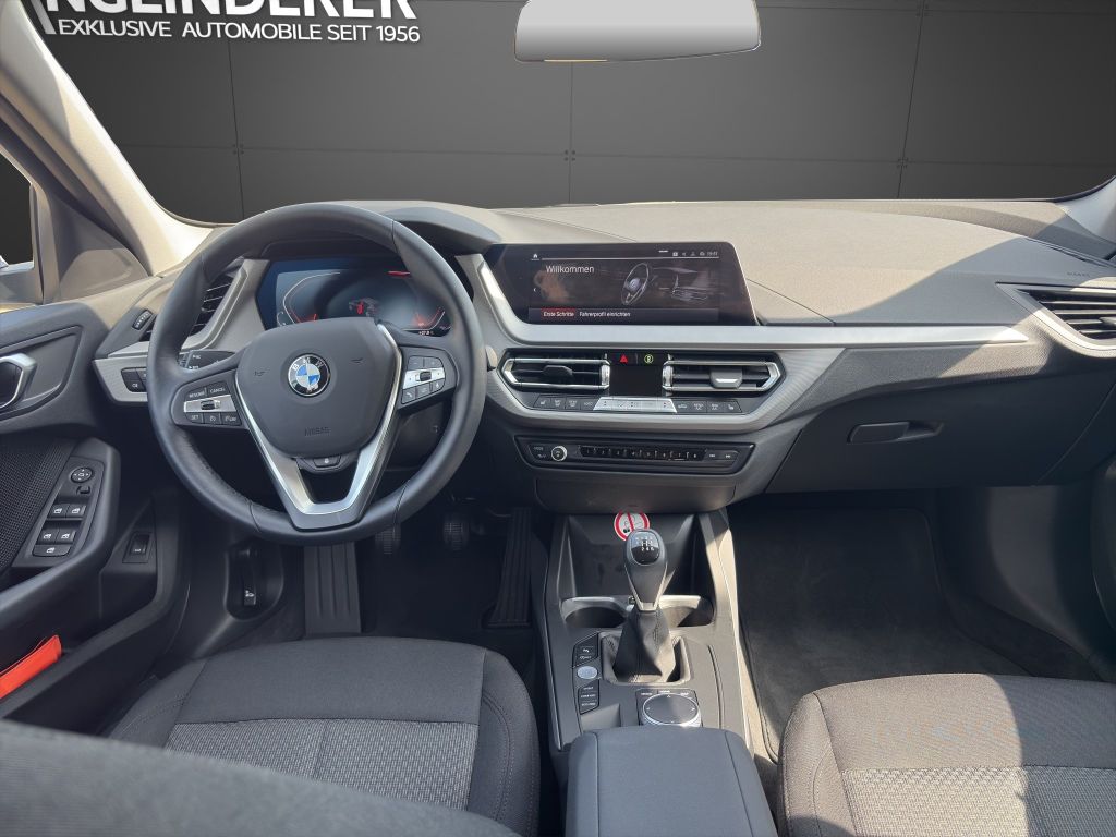 BMW 116 2024