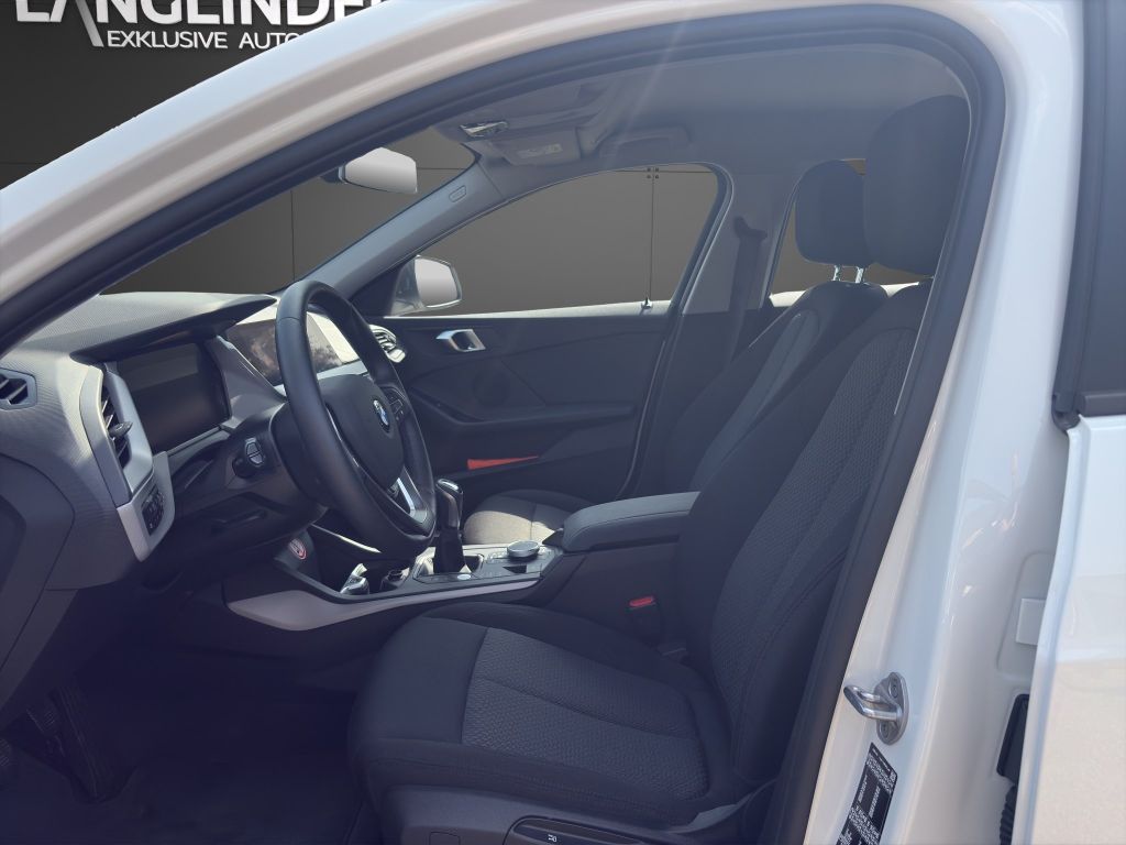 BMW 116 2024