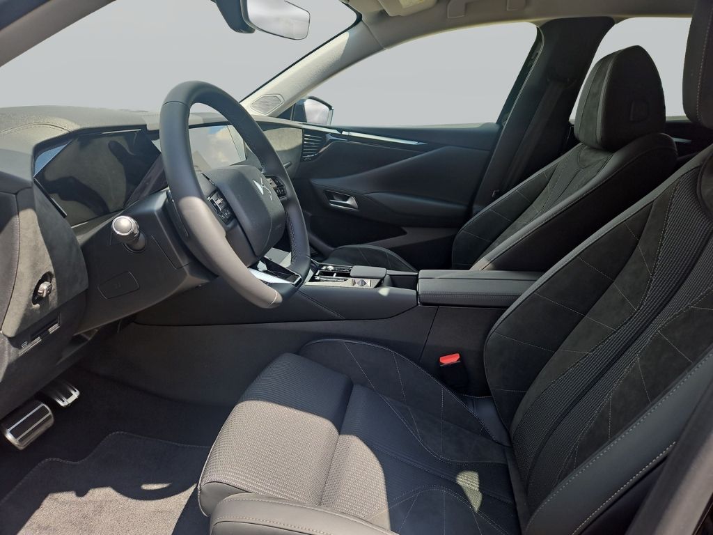 DS Automobiles DS4 2025