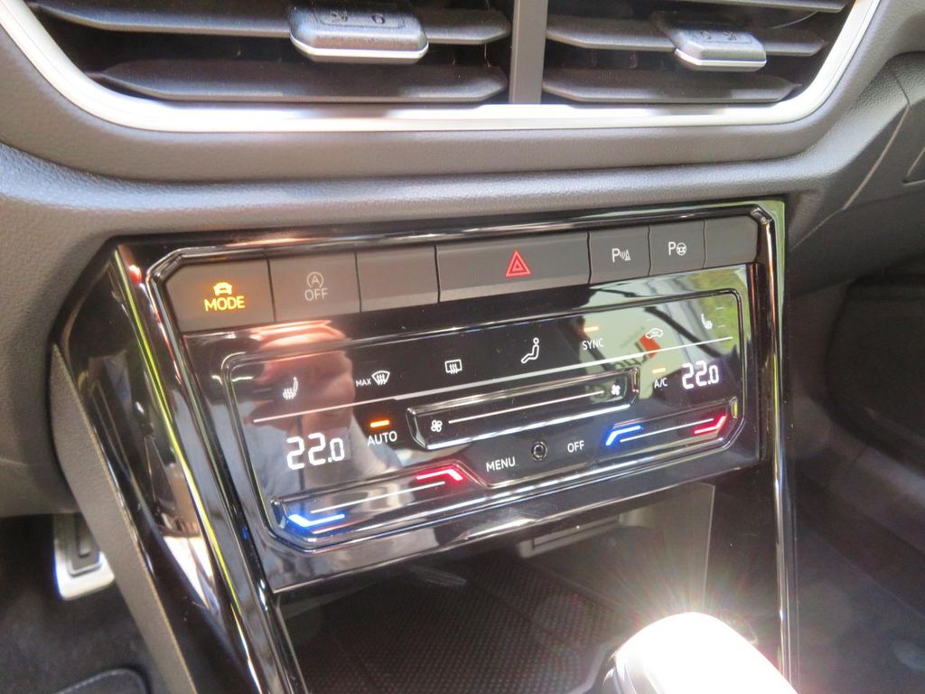 Volkswagen T-Roc 2024