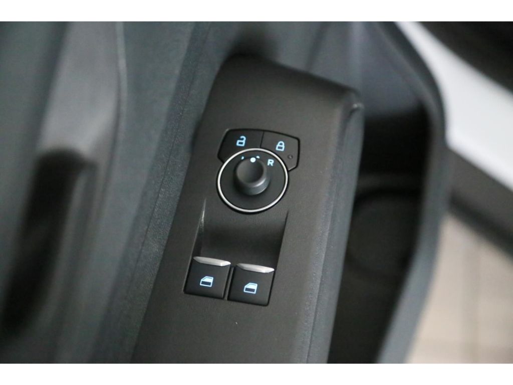 Ford Transit Courier 2025