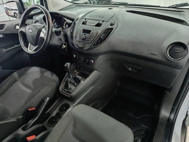 Ford Transit Courier 2023