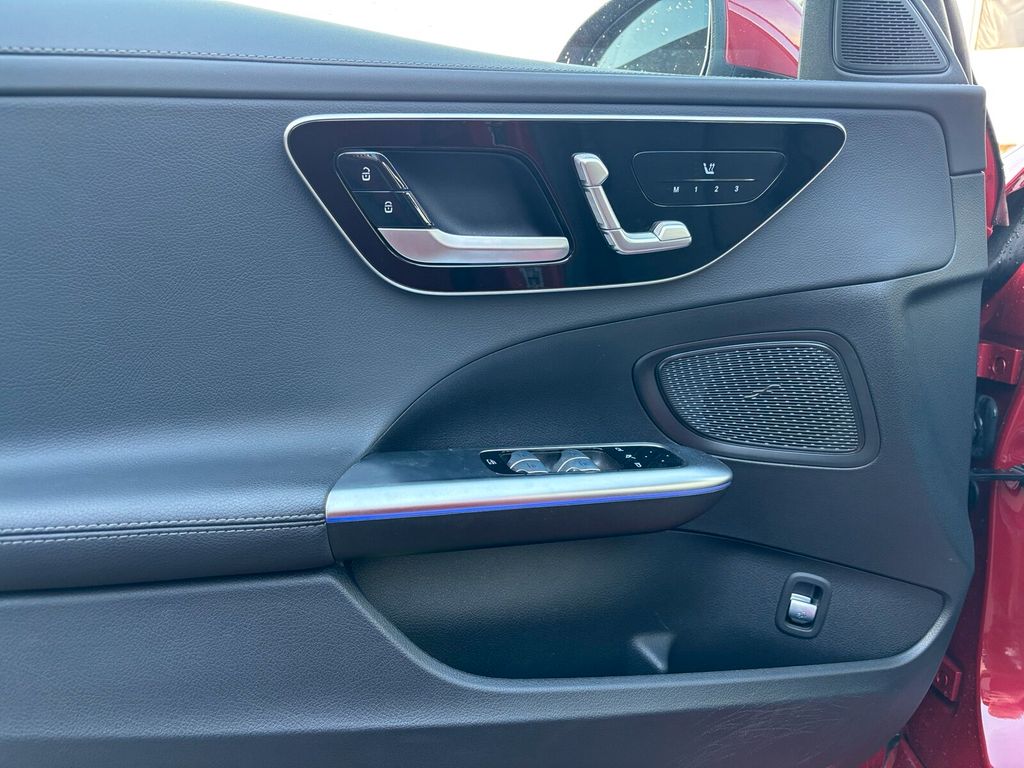 Mercedes-Benz C 300 2024