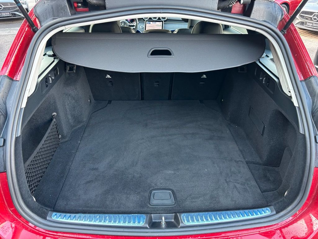 Mercedes-Benz C 300 2024