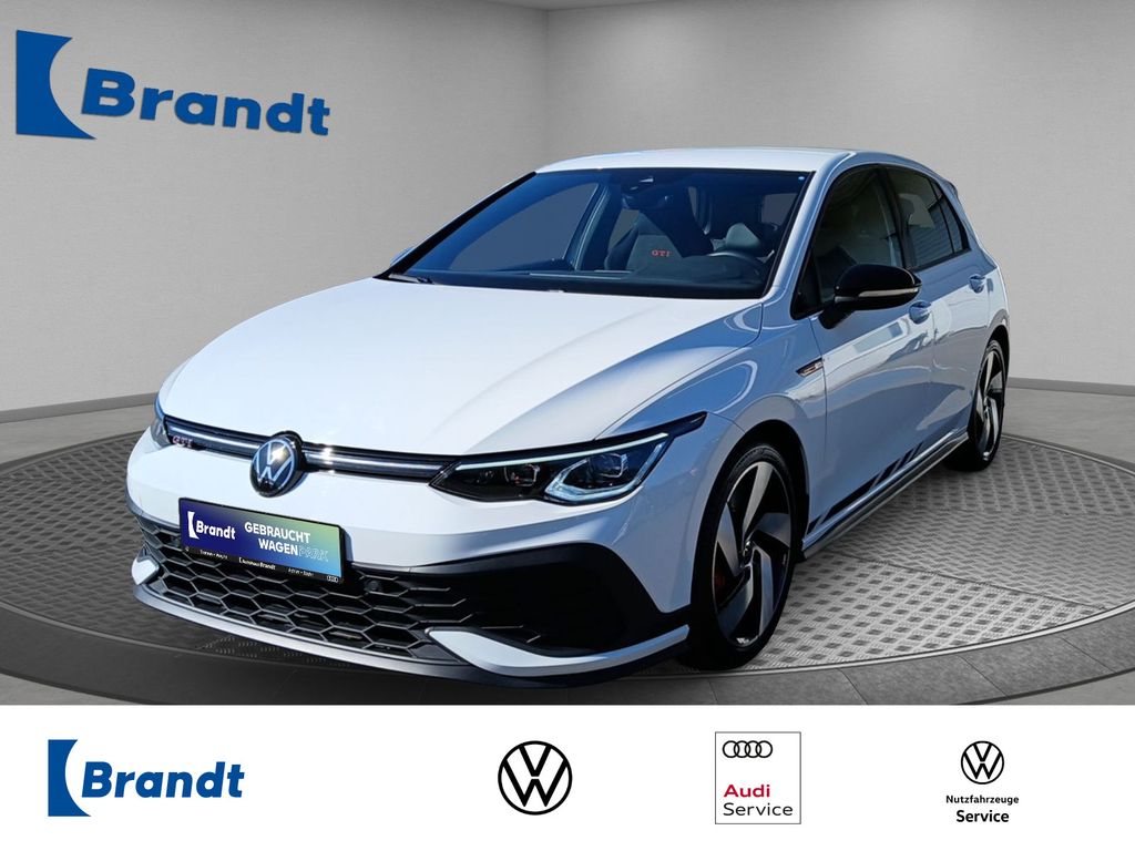 Volkswagen Golf 2024