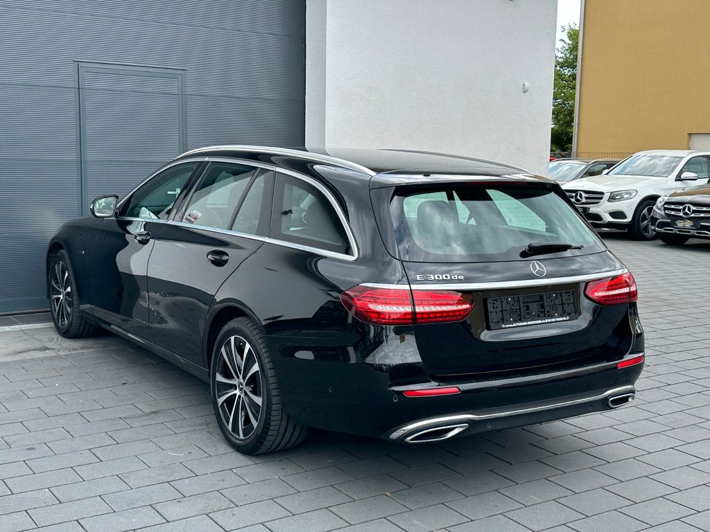 Mercedes-Benz E 300 2021