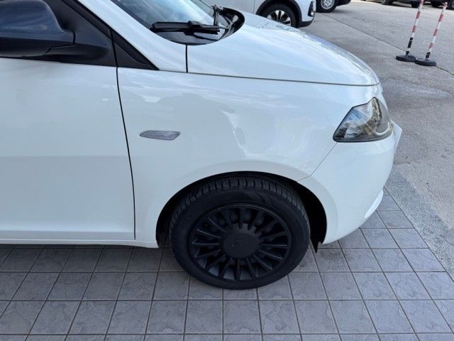Lancia Ypsilon 2022