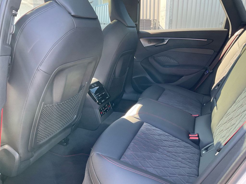 Audi A6 2025