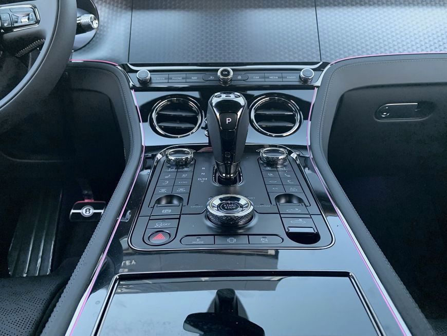 Bentley Continental GTC 2025