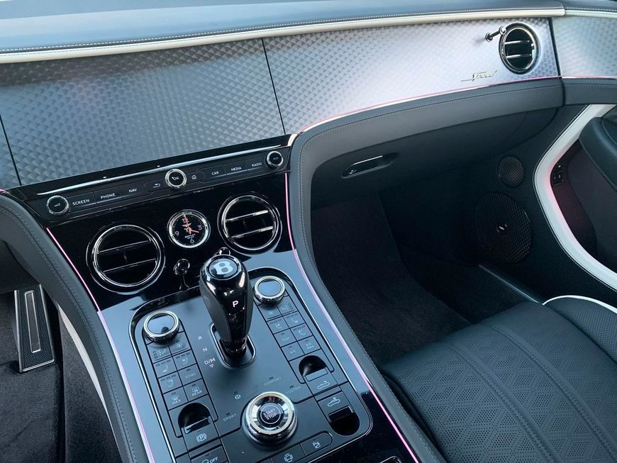 Bentley Continental GTC 2025