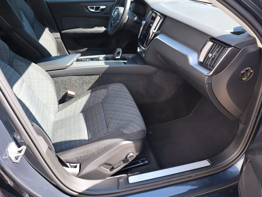 Volvo V60 2021