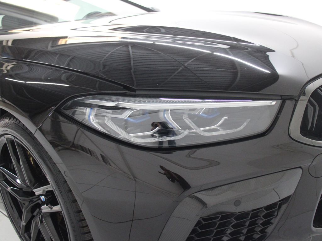BMW M8 2021
