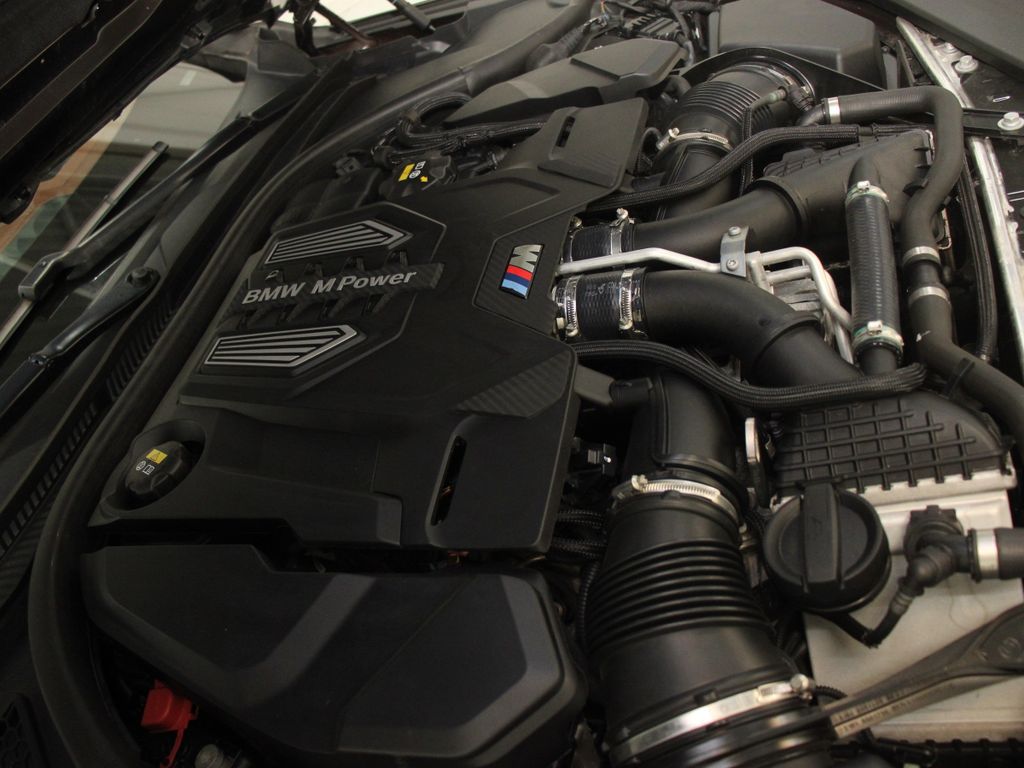 BMW M8 2021
