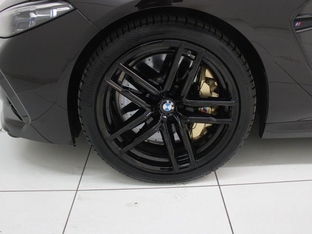 BMW M8 2021