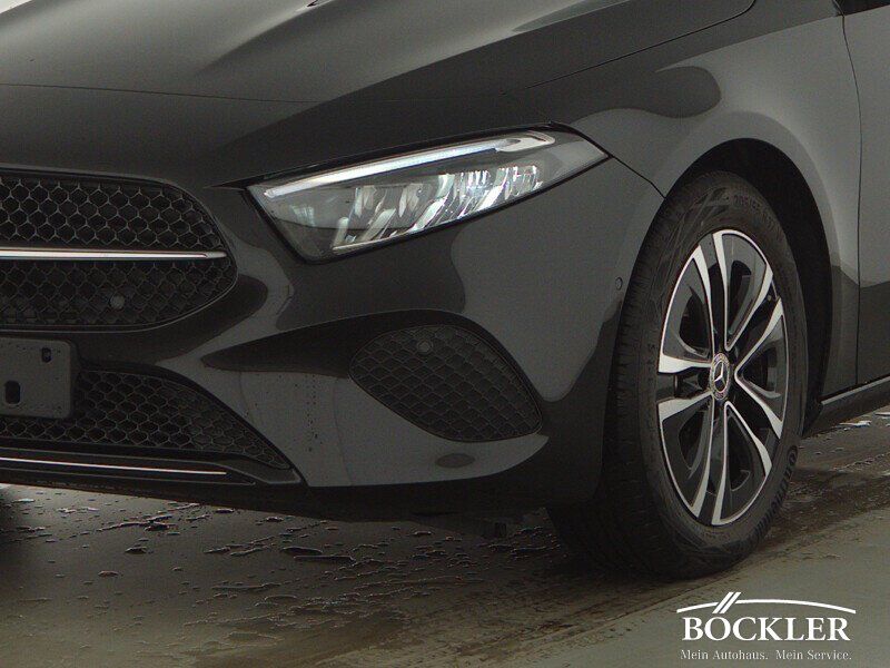 Mercedes-Benz A 180 2023