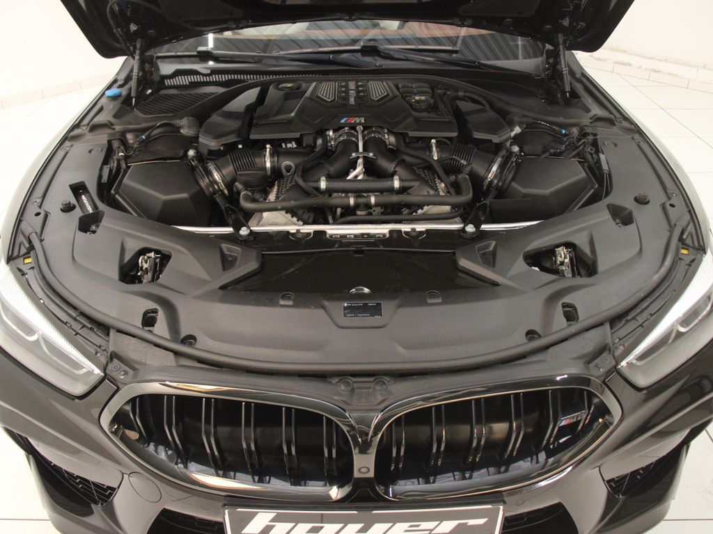 BMW M8 2021