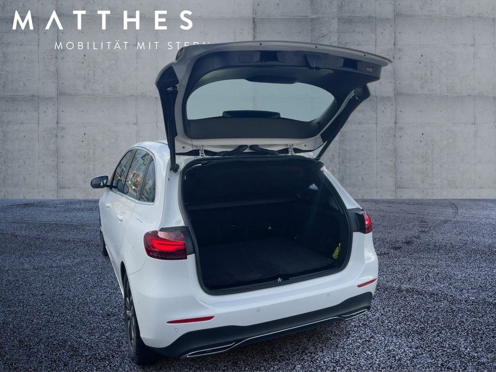 Mercedes-Benz B 200 2024