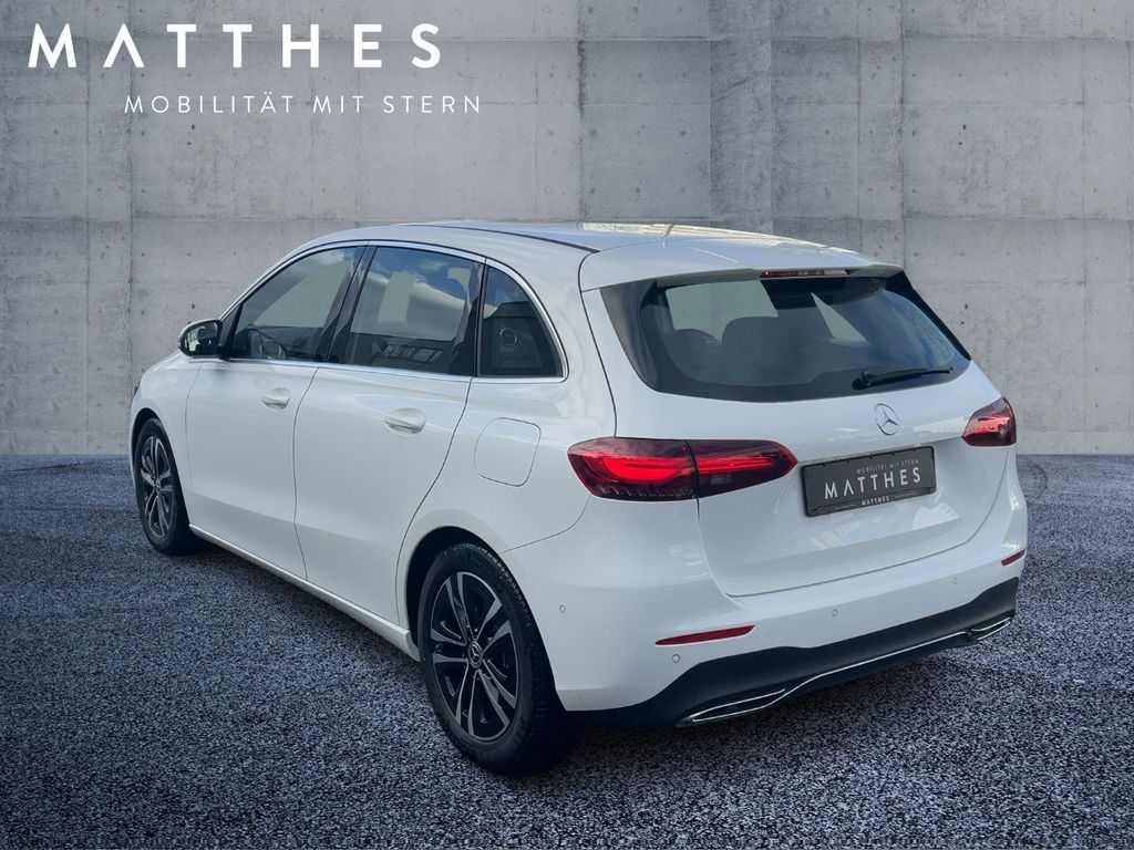 Mercedes-Benz B 200 2024