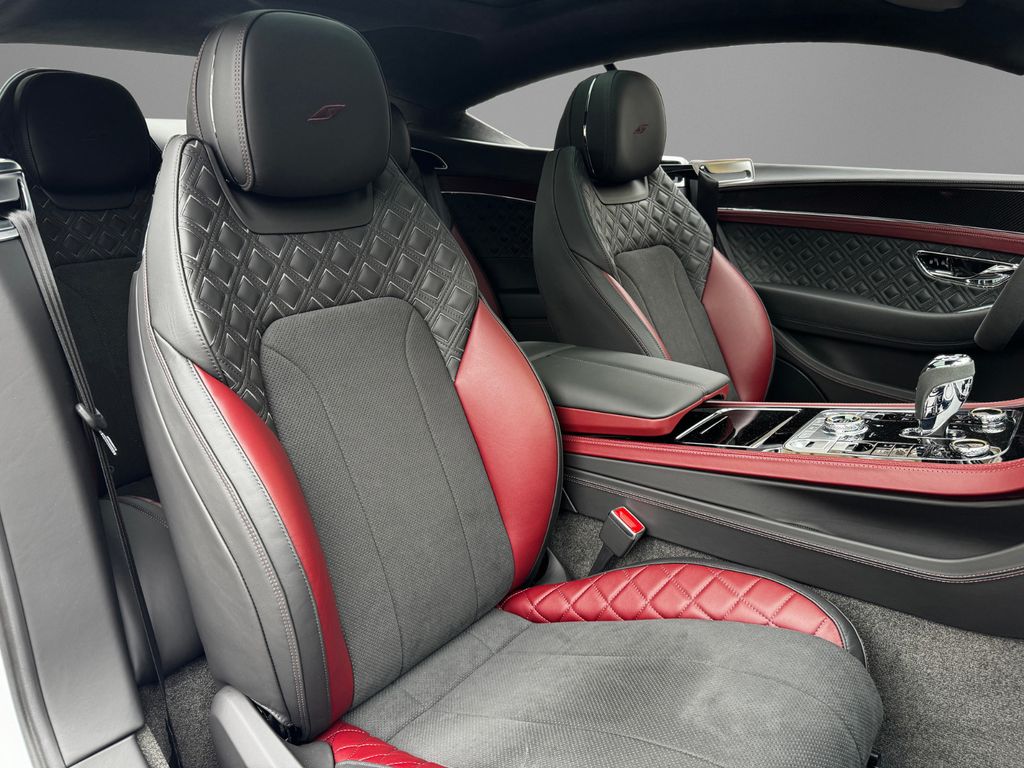 Bentley Continental GT 2024