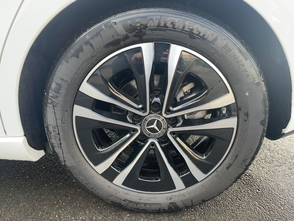 Mercedes-Benz B 200 2024