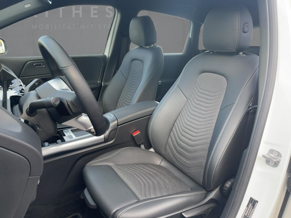 Mercedes-Benz B 200 2024