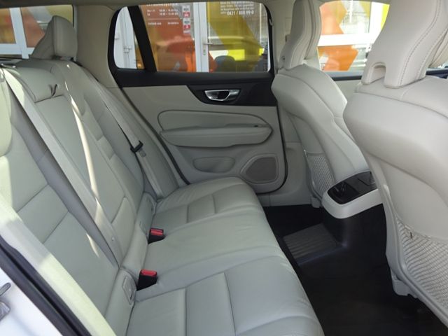 Volvo V60 2021