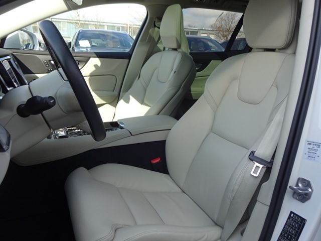 Volvo V60 2021