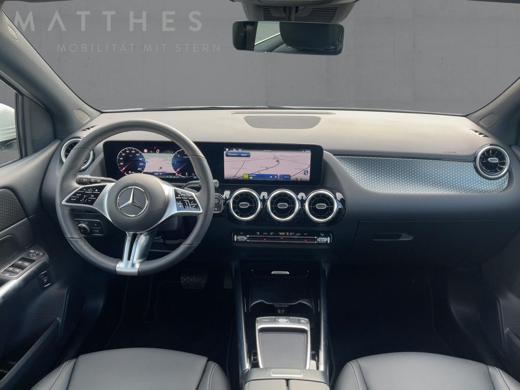 Mercedes-Benz B 200 2024