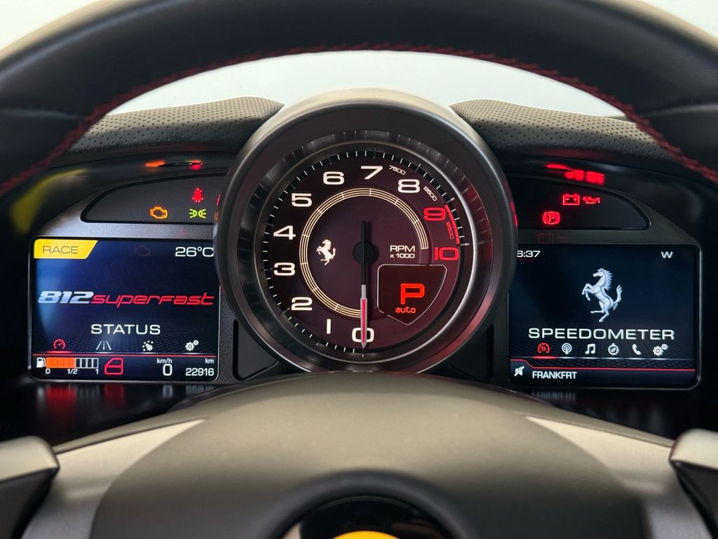 Ferrari 812 2019