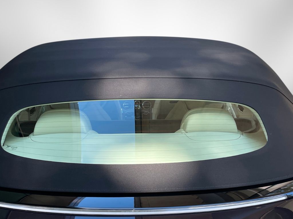 Bentley Continental GTC 2025