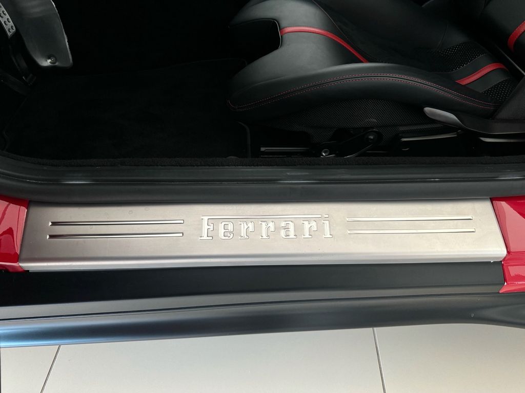 Ferrari 812 2019