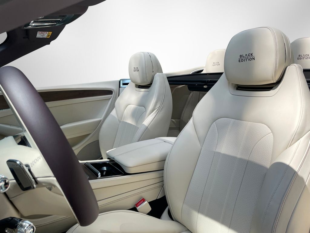 Bentley Continental GTC 2025