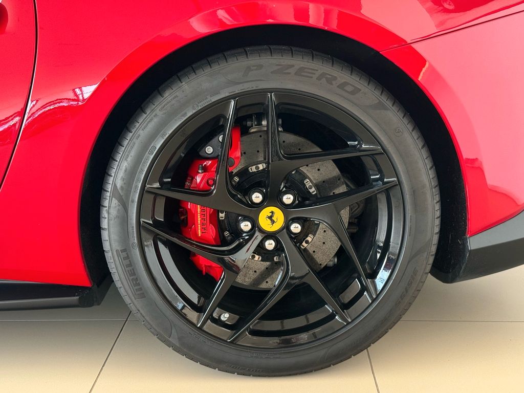 Ferrari 812 2019