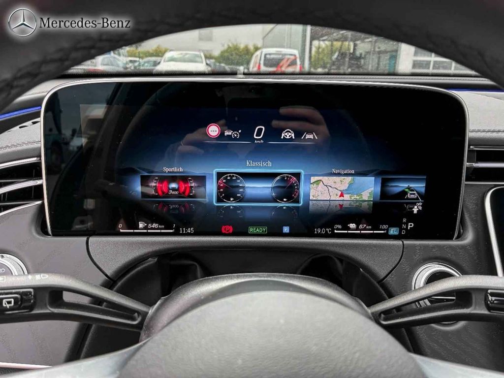 Mercedes-Benz E 300 2025