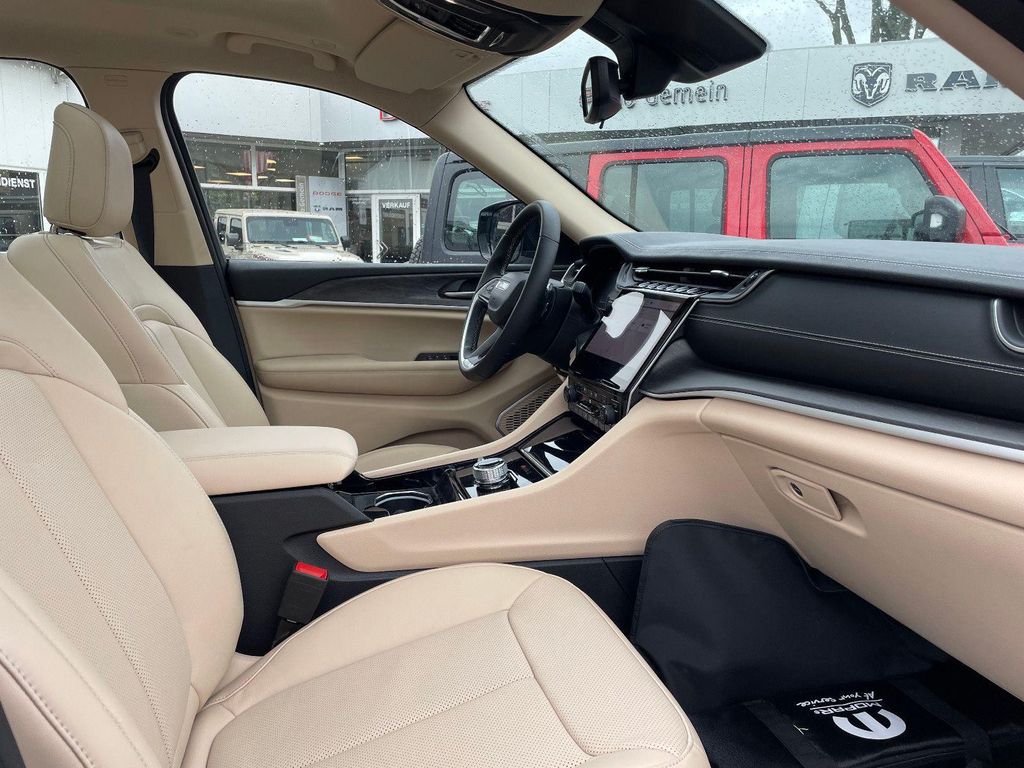 Jeep Grand Cherokee 2023