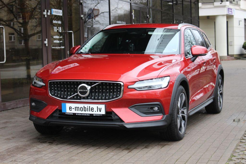 Volvo V60 Cross Country 2022