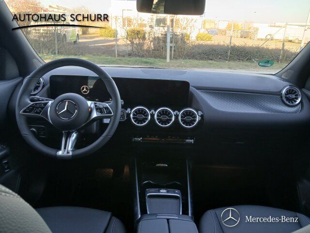 Mercedes-Benz GLA 180 2025