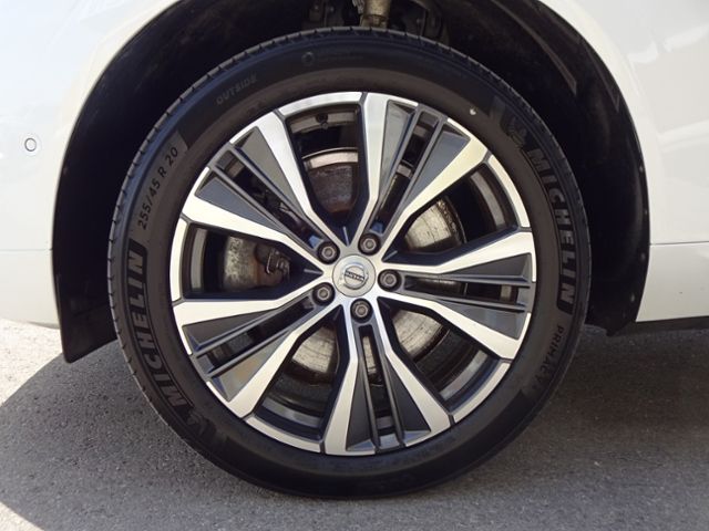 Volvo XC60 2022