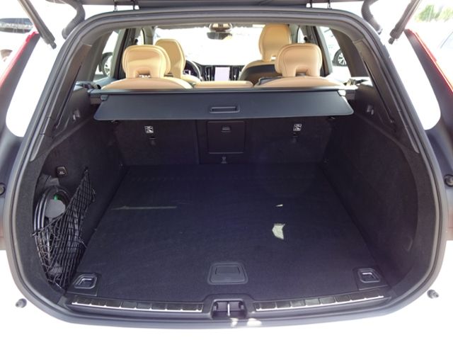 Volvo XC60 2022