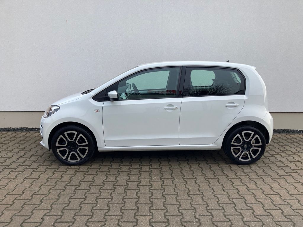 Volkswagen up! 2016