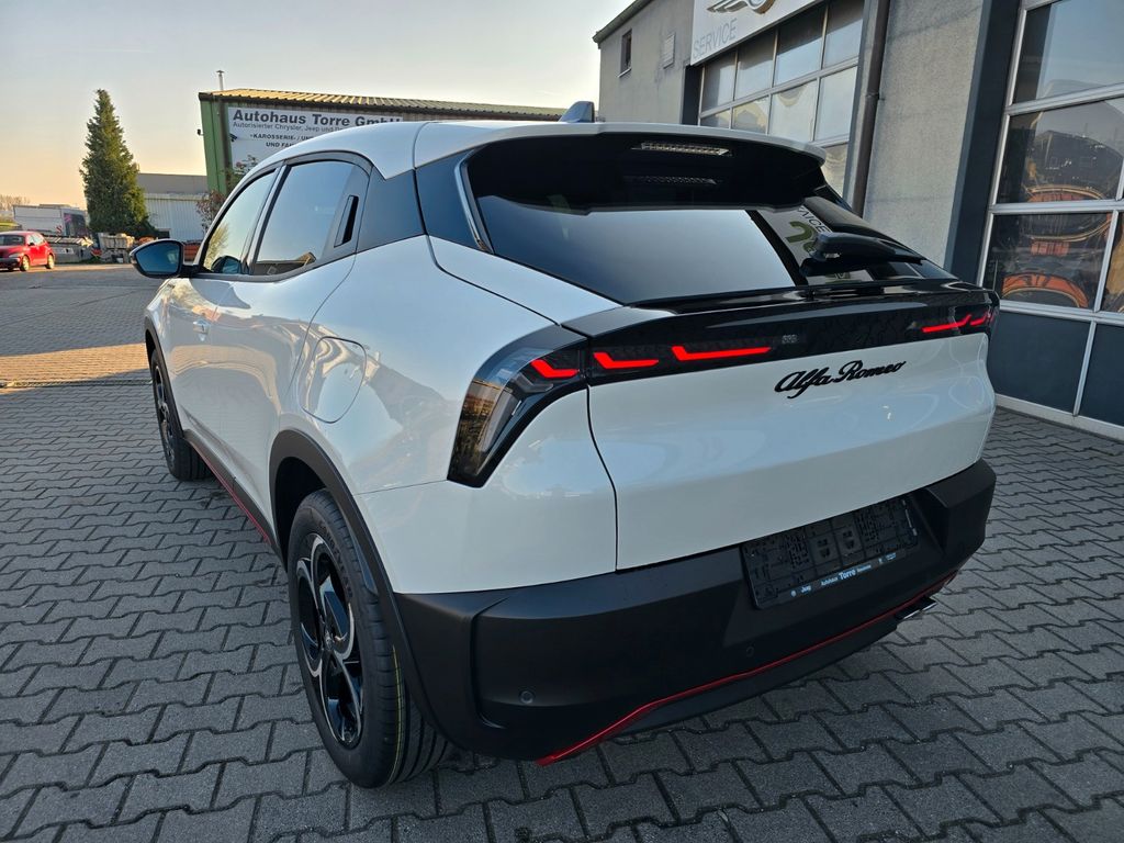 Alfa Romeo Junior 2025