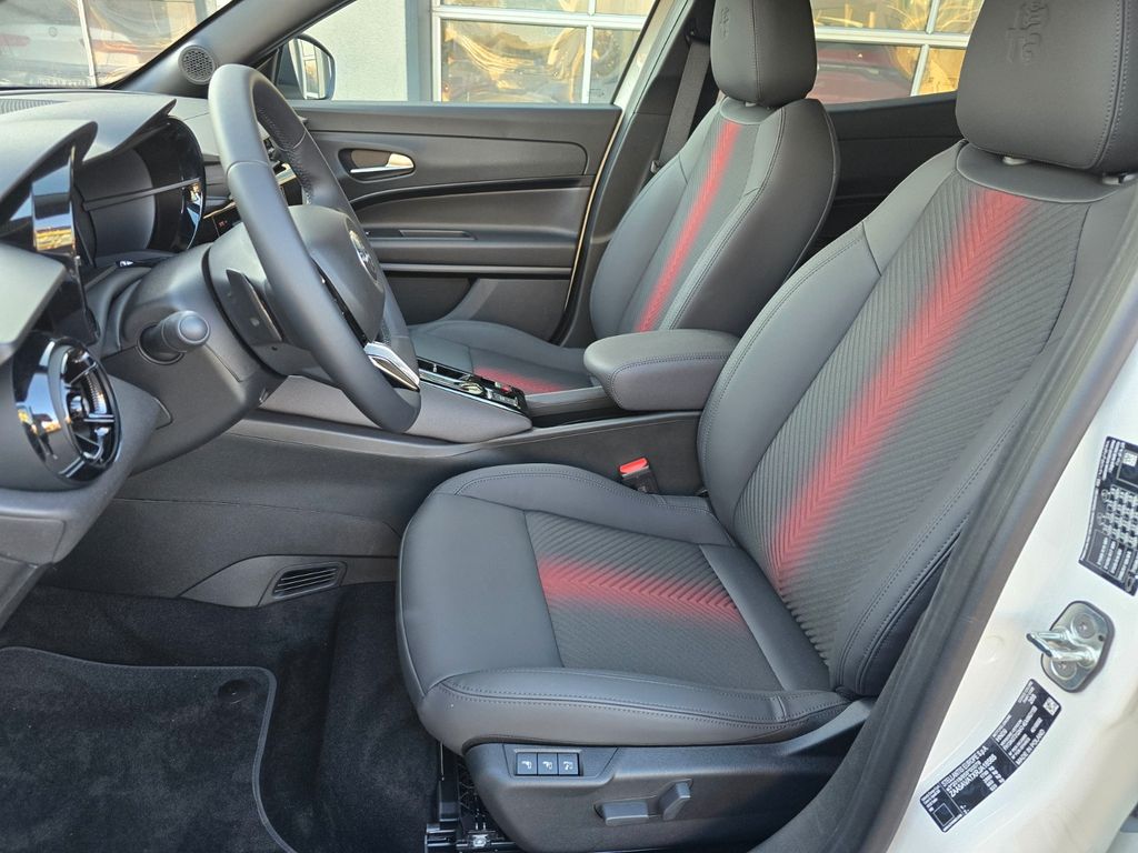 Alfa Romeo Junior 2025